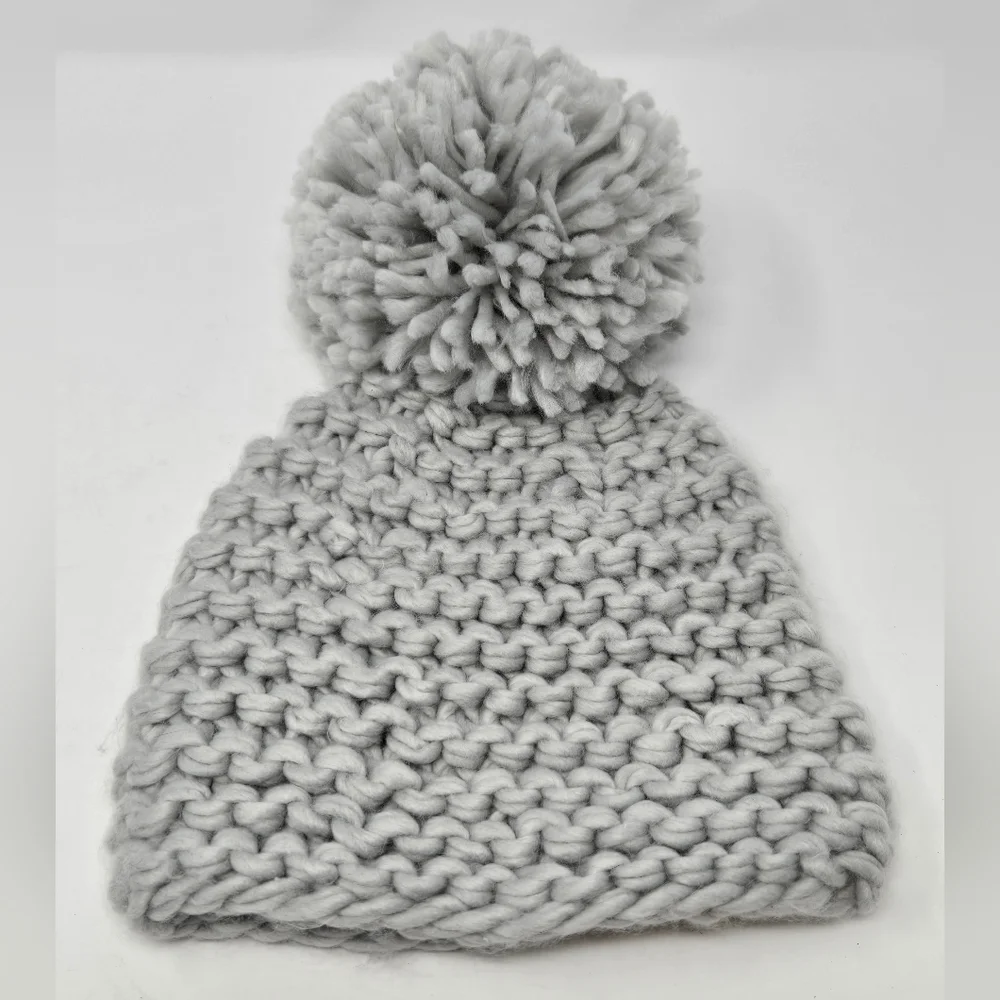 VINCE CAMUTO WINTER BEANIE BUNDLE SET OF 2 BLACK KNIT GREY CHUNKY HAT WOMEN OS